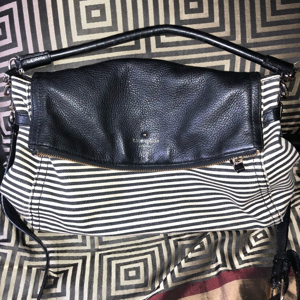 REPOSH Kate Spade Crossbody bag some wear